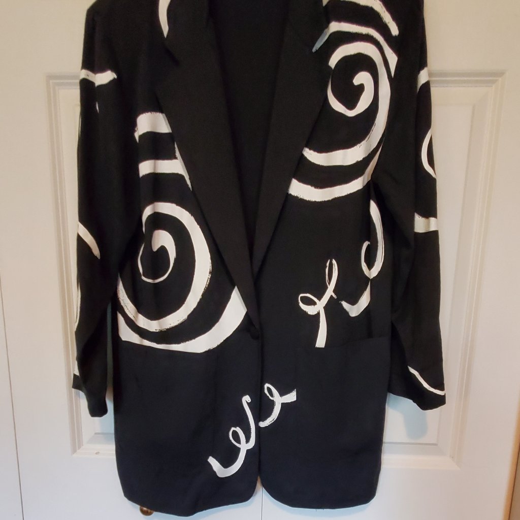 Vintage Limited Black White Printed Swirls Jacket